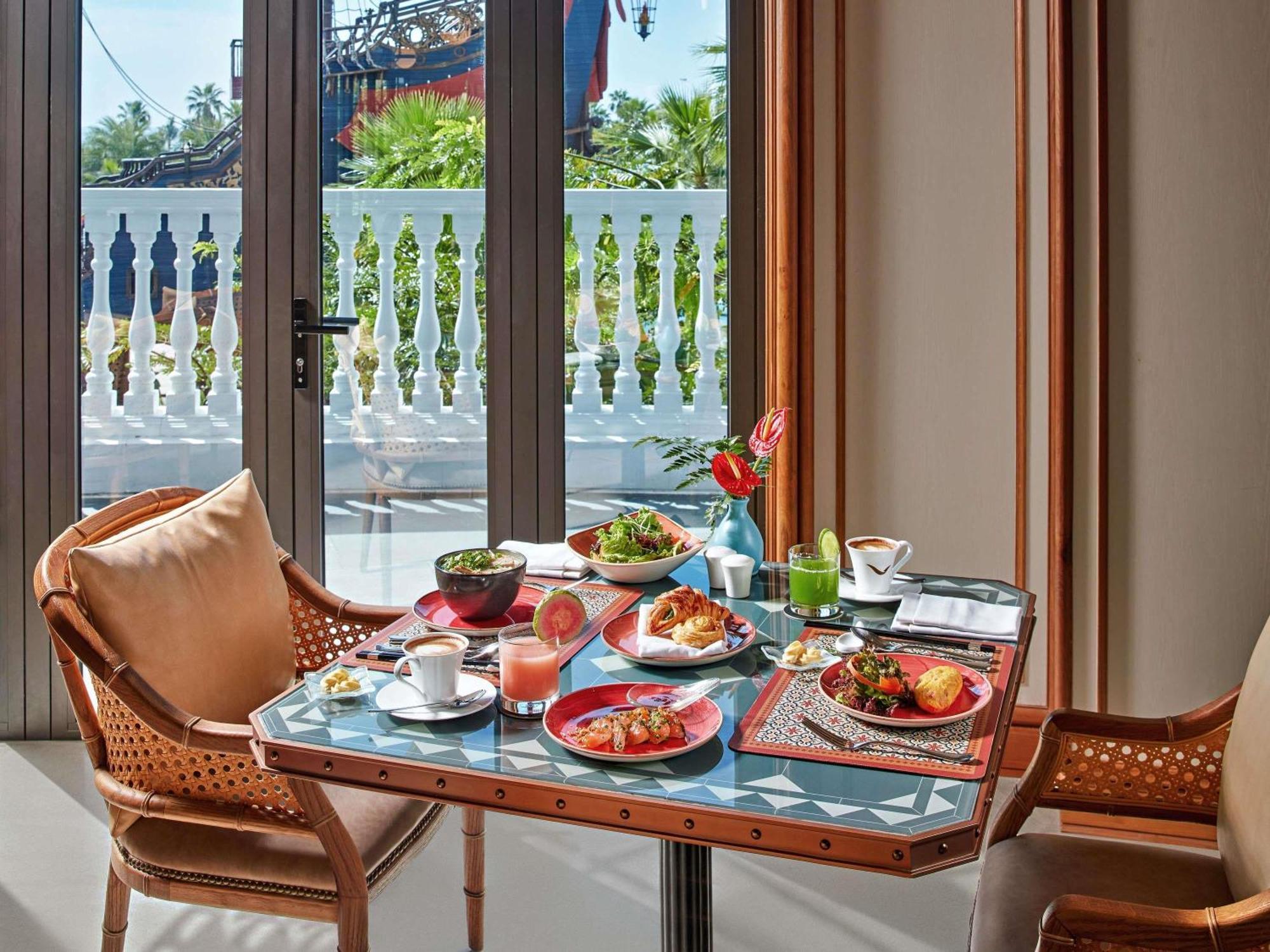Moevenpick Resort Фантхьет Экстерьер фото
