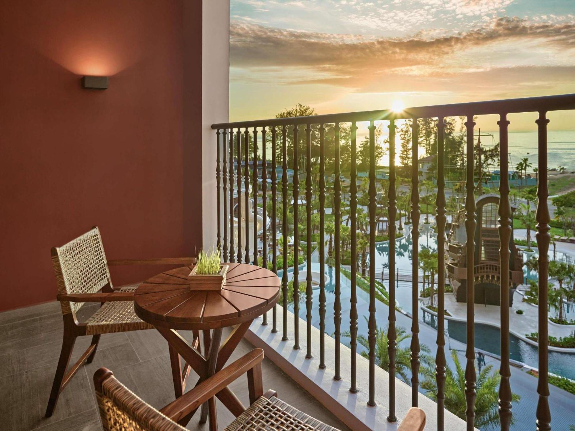 Moevenpick Resort Фантхьет Экстерьер фото