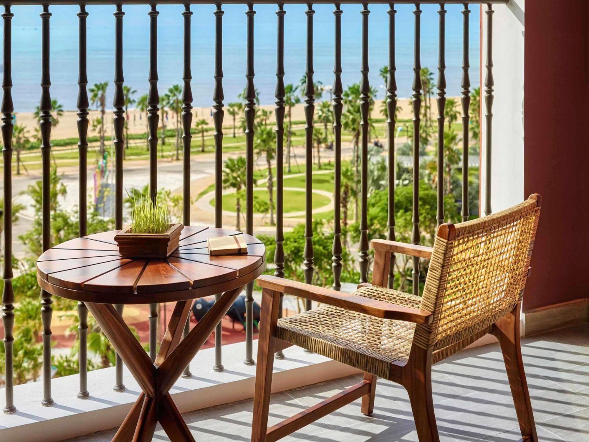 Moevenpick Resort Фантхьет Экстерьер фото