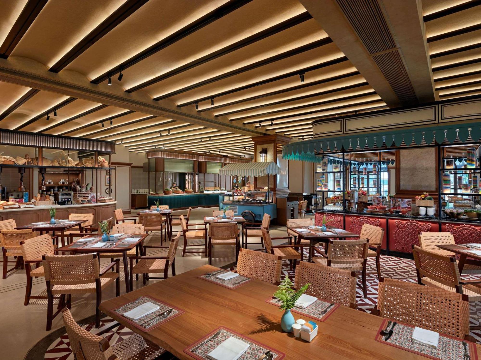 Moevenpick Resort Фантхьет Экстерьер фото